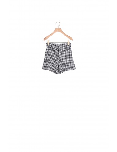 Short en pied de coq assorti basket pas cher